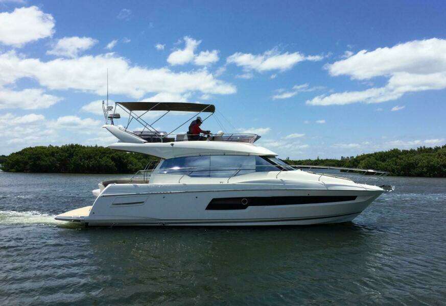 2017 Prestige 460 Flybridge- 