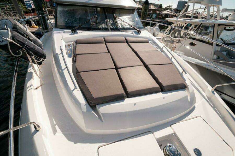 2017 Prestige 460 Flybridge- 
