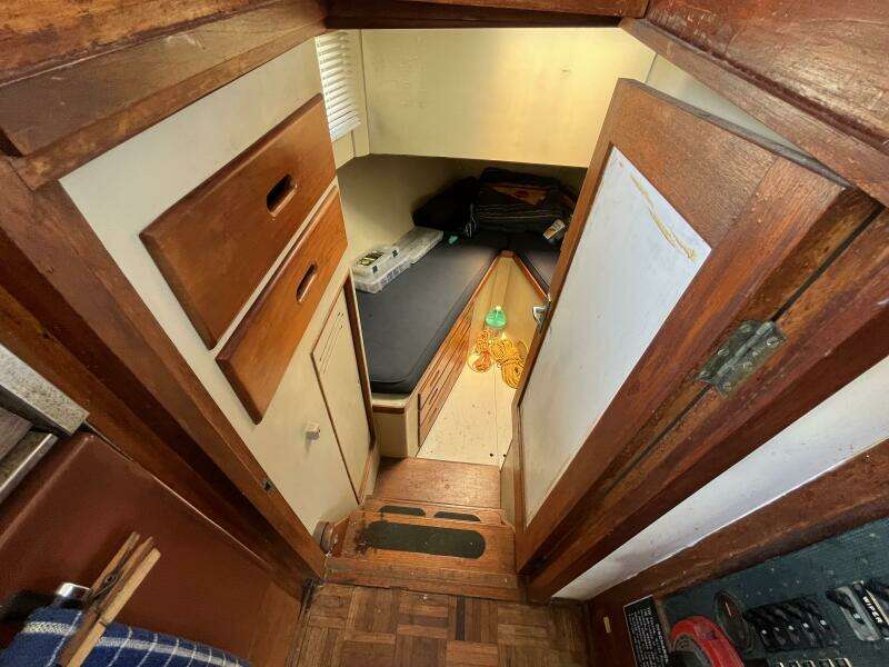 36ft Grand Banks Yacht For Sale