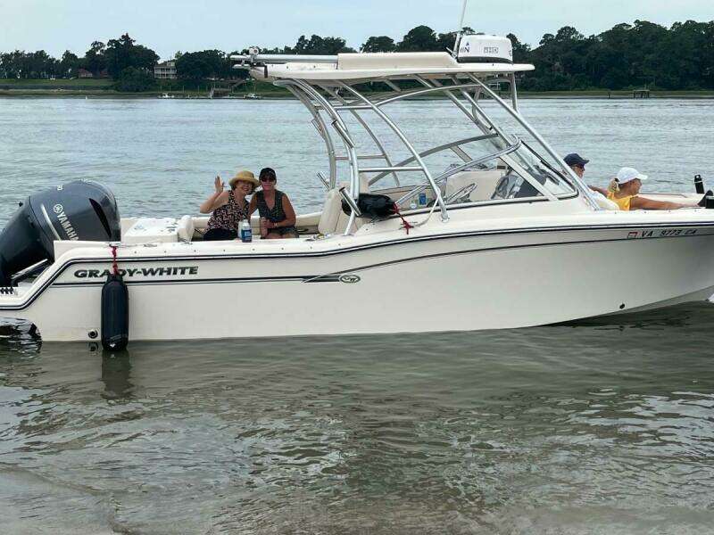 24ft Grady White Yacht For Sale