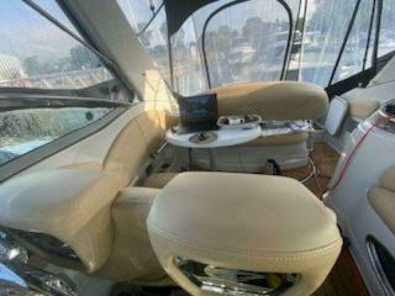 26ft Crownline Yacht For Sale