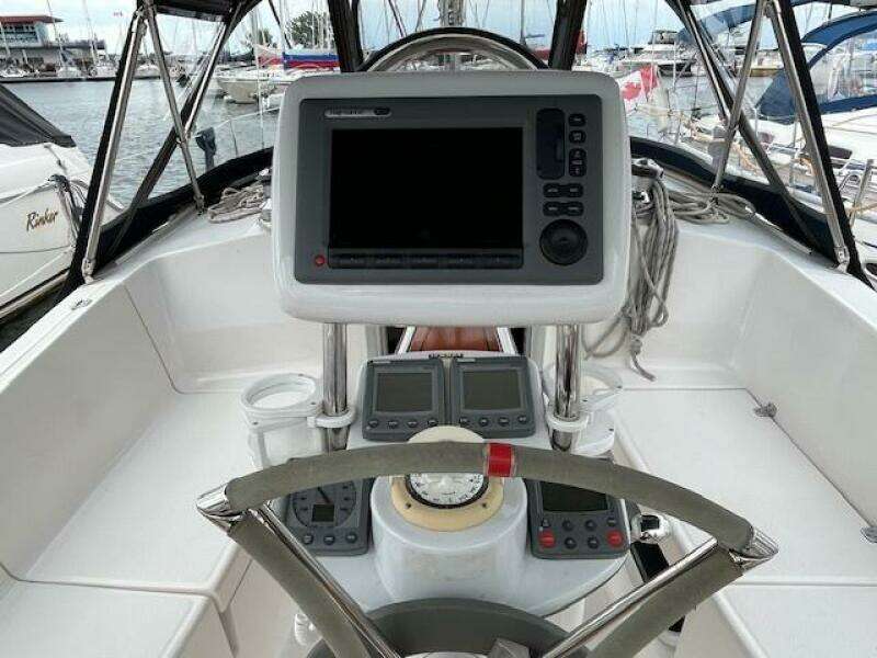 Pure Delight 33ft Hunter Yacht For Sale