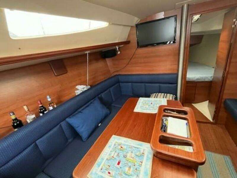 Pure Delight 33ft Hunter Yacht For Sale