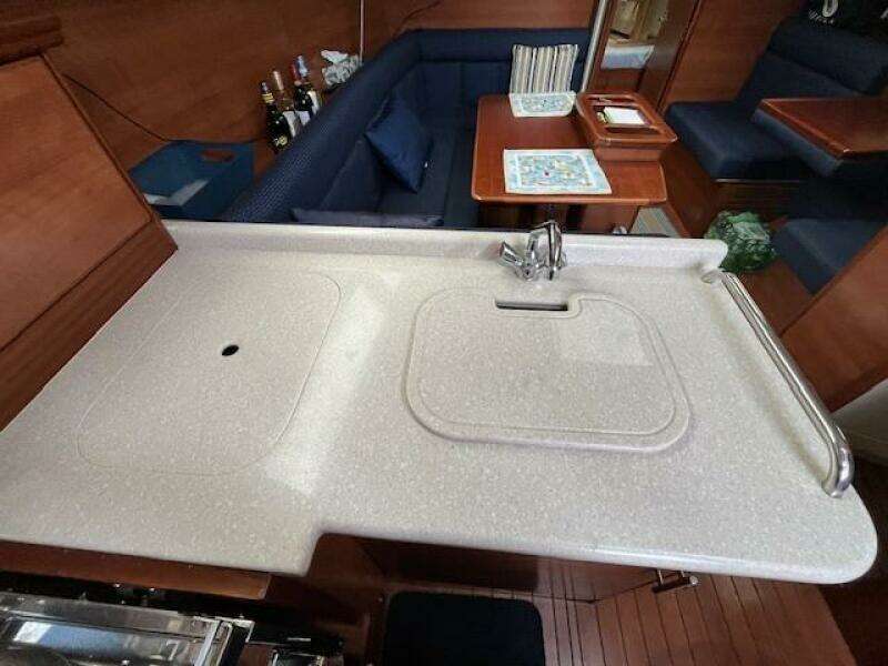 Pure Delight 33ft Hunter Yacht For Sale