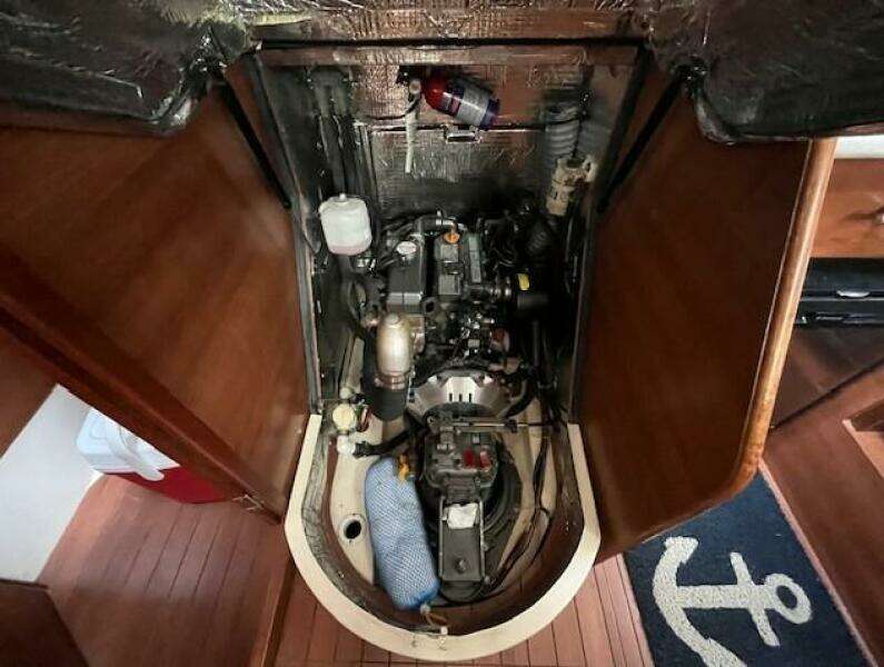 Pure Delight 33ft Hunter Yacht For Sale