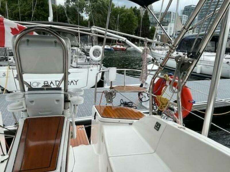 Pure Delight 33ft Hunter Yacht For Sale