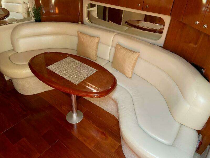 38ft Sea Ray Yacht For Sale