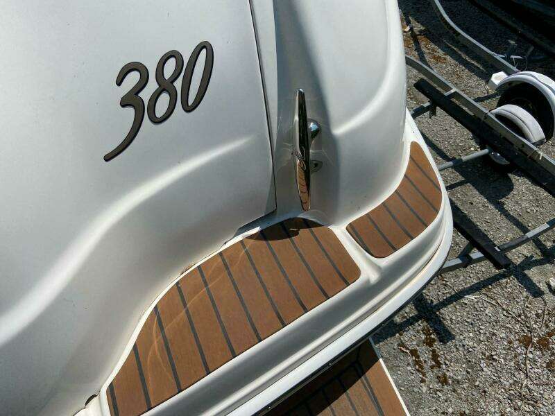38ft Sea Ray Yacht For Sale