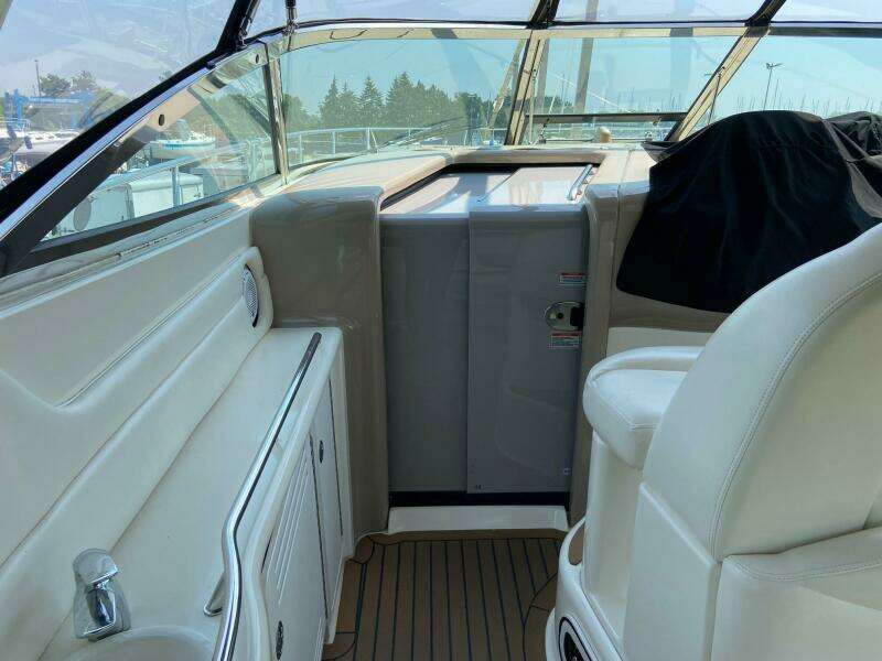 38ft Sea Ray Yacht For Sale