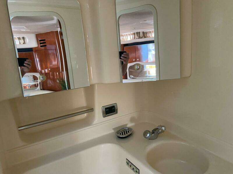 38ft Sea Ray Yacht For Sale