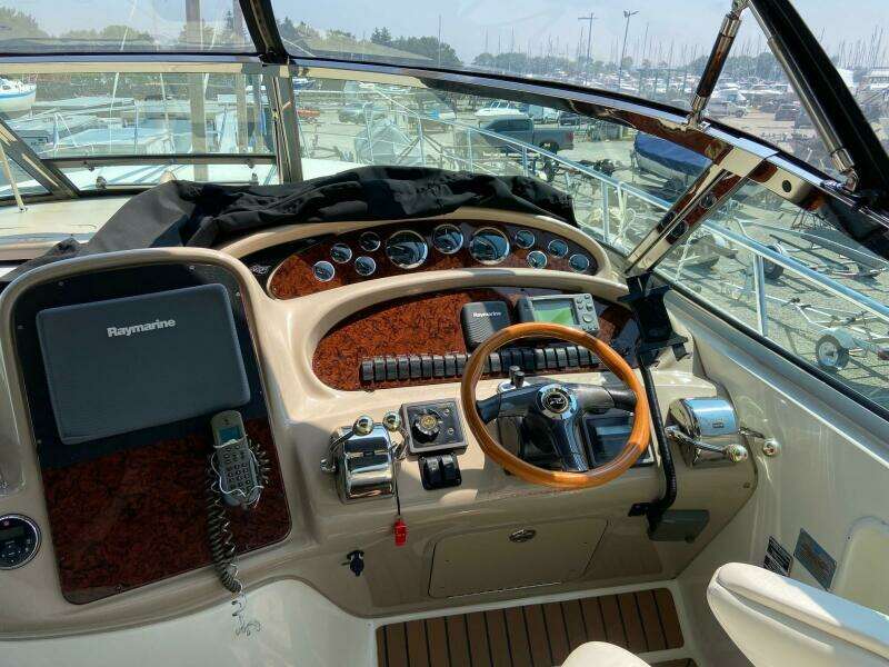 38ft Sea Ray Yacht For Sale