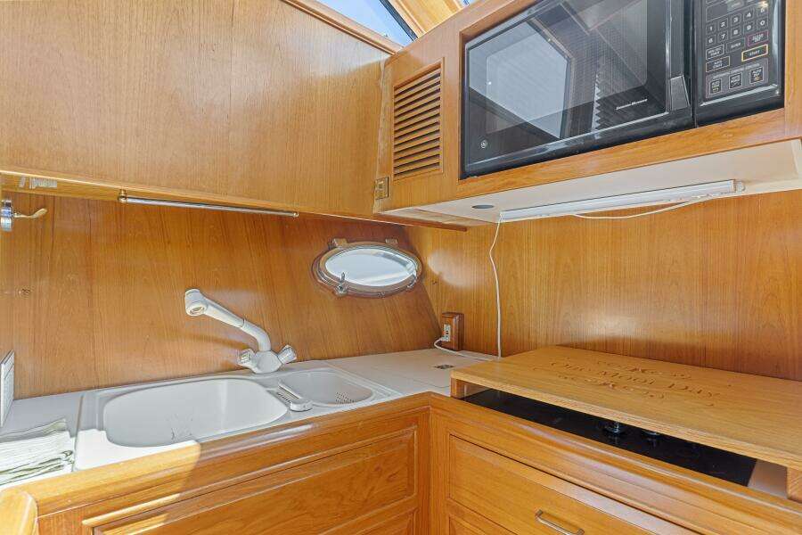 One Moor Day 44ft Ocean Alexander Yacht For Sale