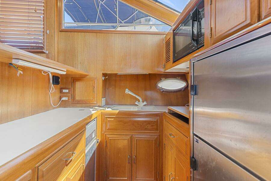 One Moor Day 44ft Ocean Alexander Yacht For Sale