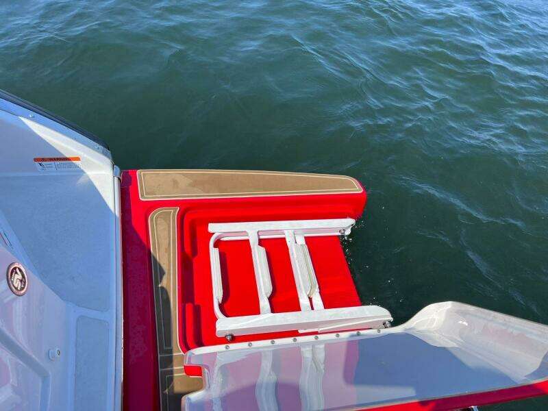 21ft Four Winns Yacht For Sale