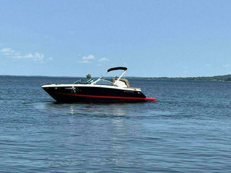 21ft Four Winns Yacht For Sale