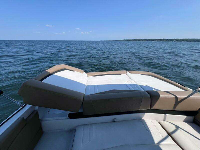 21ft Four Winns Yacht For Sale