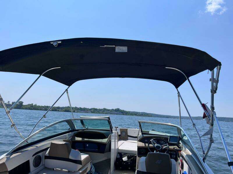 21ft Four Winns Yacht For Sale