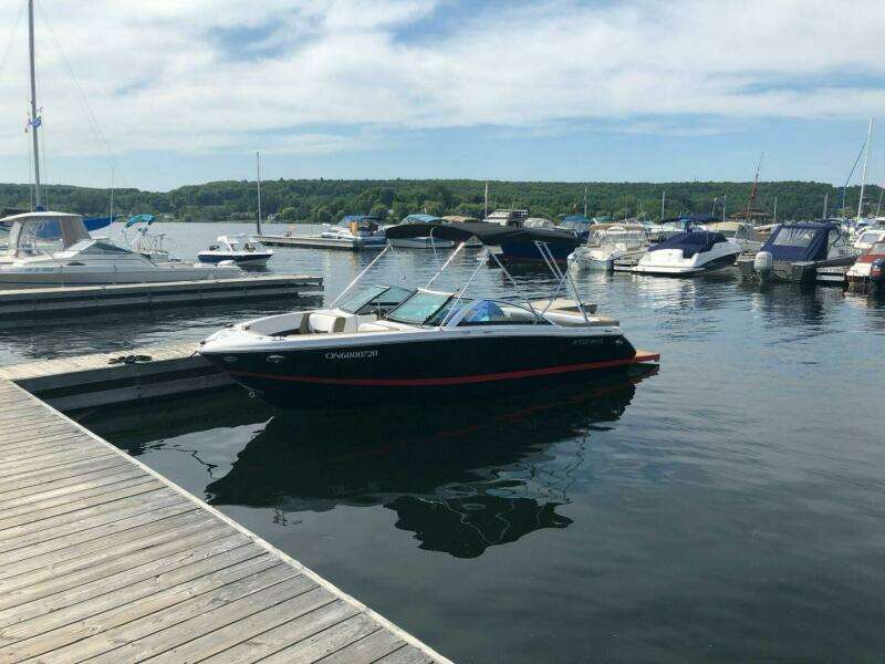 21ft Four Winns Yacht For Sale