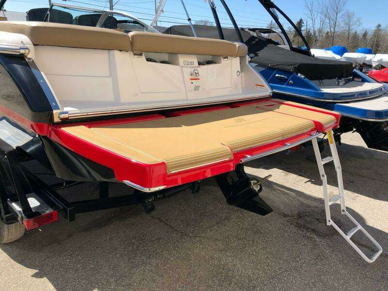21ft Four Winns Yacht For Sale