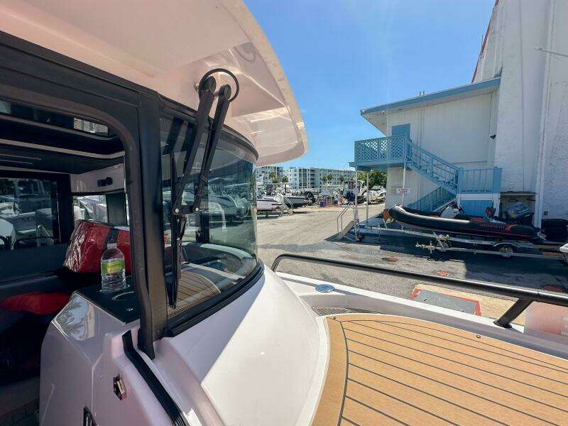 30ft XO Boats Yacht For Sale