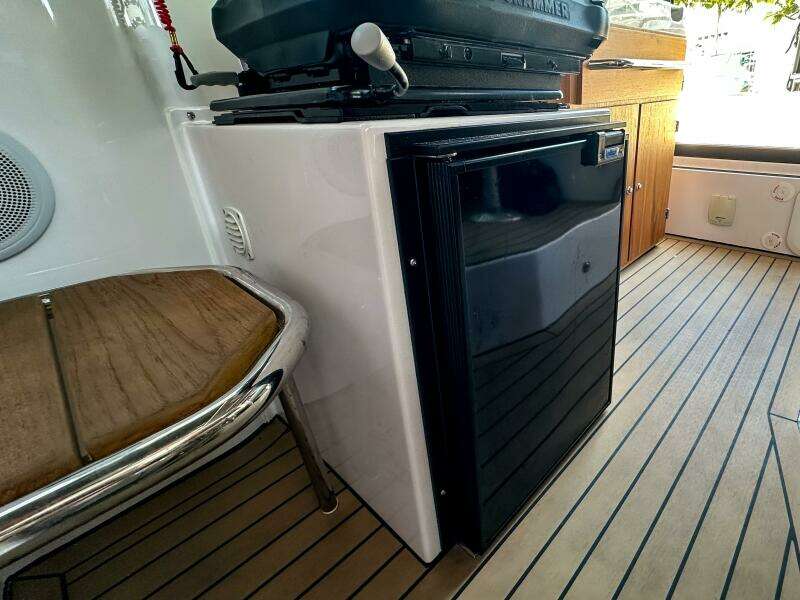 30ft XO Boats Yacht For Sale
