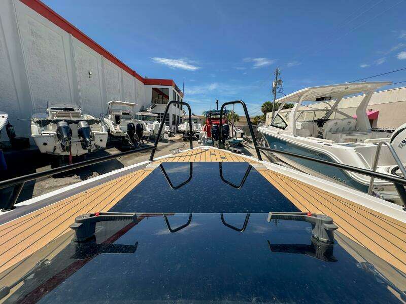 30ft XO Boats Yacht For Sale