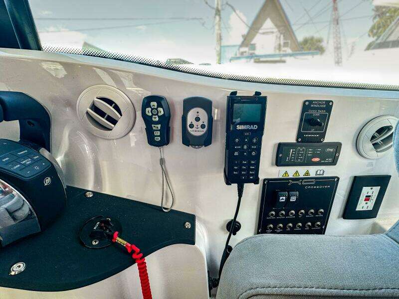 30ft XO Boats Yacht For Sale