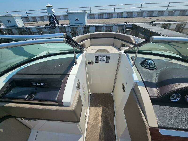 25ft Sea Ray Yacht For Sale