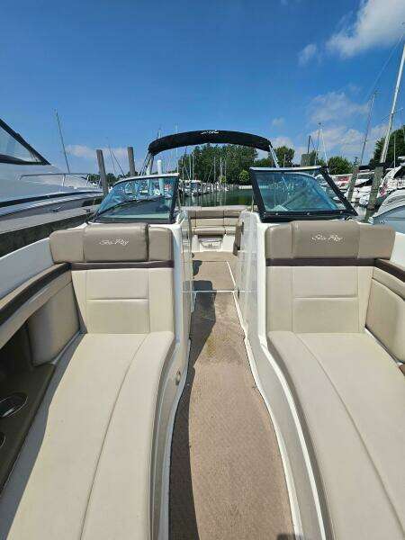 25ft Sea Ray Yacht For Sale