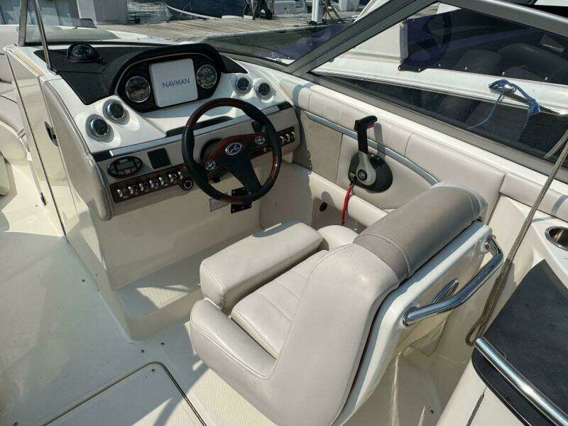 27ft Sea Ray Yacht For Sale