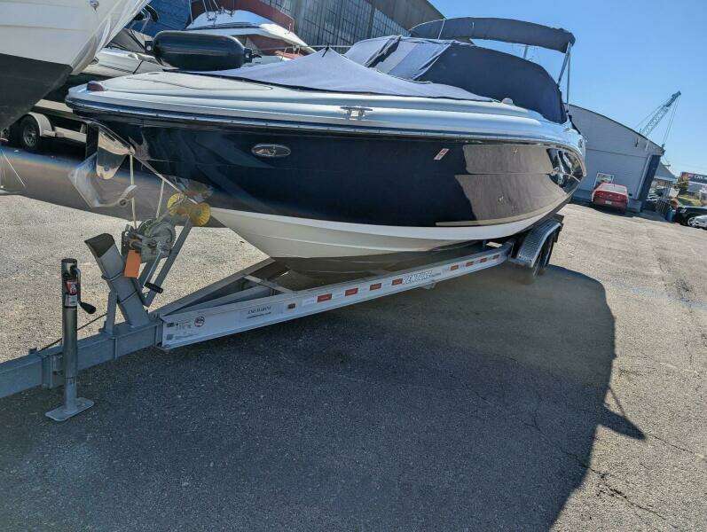 27ft Sea Ray Yacht For Sale