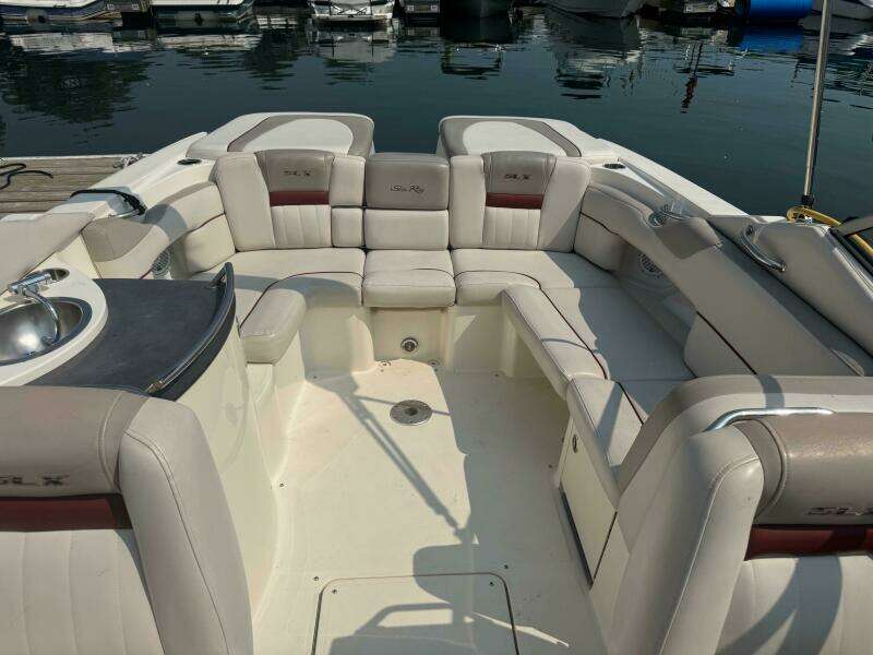 27ft Sea Ray Yacht For Sale