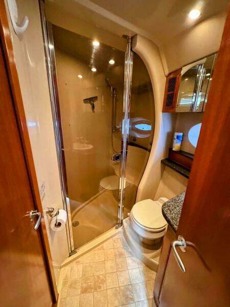 54ft Cruisers Yachts Yacht For Sale