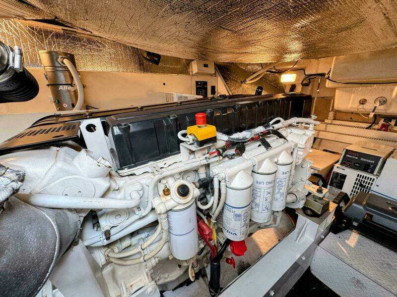 54ft Cruisers Yachts Yacht For Sale