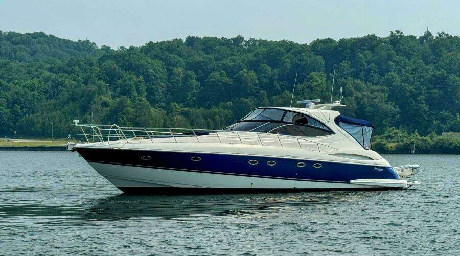 54ft Cruisers Yachts Yacht For Sale