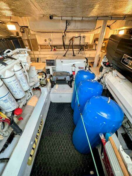 54ft Cruisers Yachts Yacht For Sale
