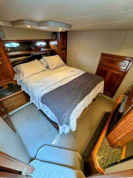 54ft Cruisers Yachts Yacht For Sale