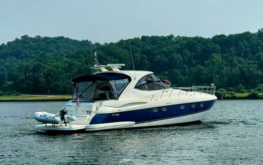 54ft Cruisers Yachts Yacht For Sale