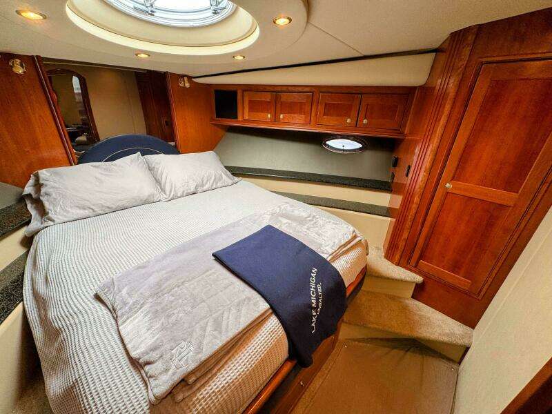 54ft Cruisers Yachts Yacht For Sale