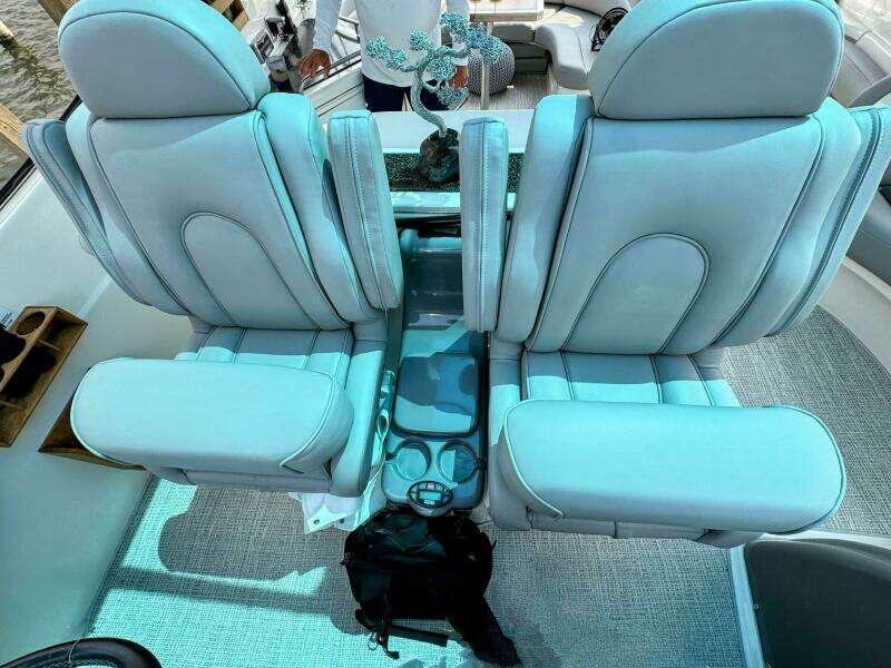 54ft Cruisers Yachts Yacht For Sale