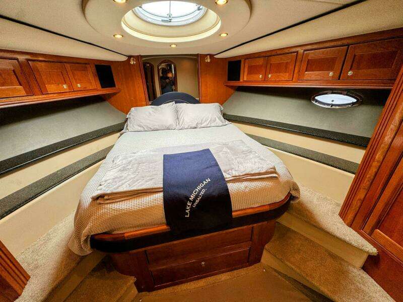 54ft Cruisers Yachts Yacht For Sale