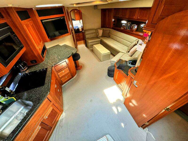 54ft Cruisers Yachts Yacht For Sale