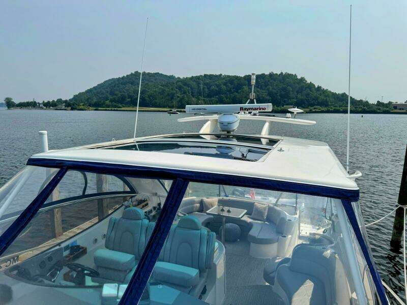 54ft Cruisers Yachts Yacht For Sale
