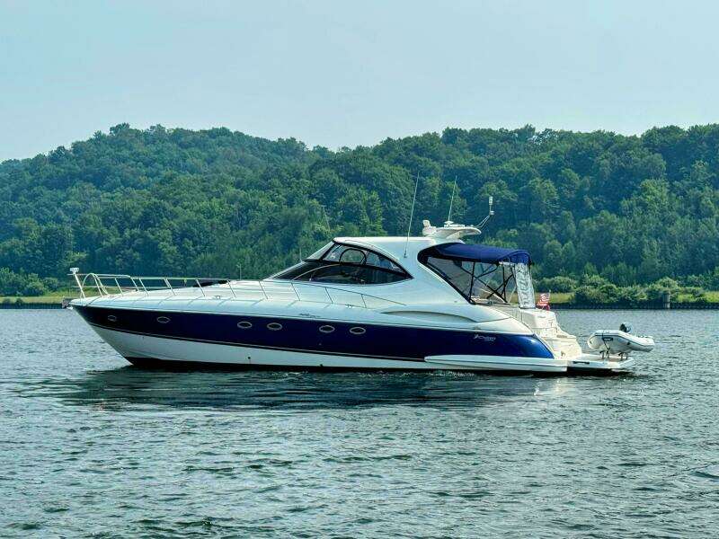 54ft Cruisers Yachts Yacht For Sale