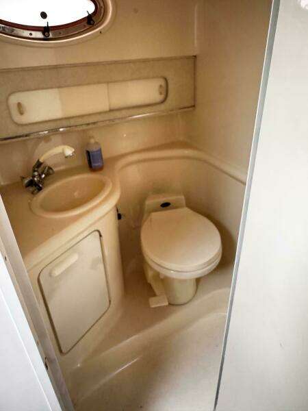 27ft Sea Ray Yacht For Sale
