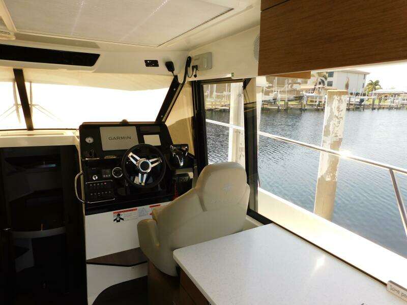 34ft Jeanneau Yacht For Sale