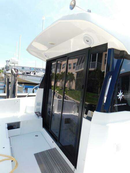 34ft Jeanneau Yacht For Sale