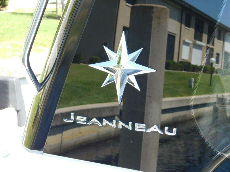 34ft Jeanneau Yacht For Sale