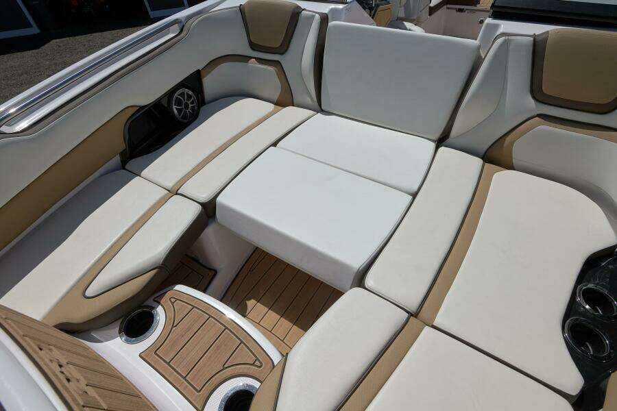 25ft Yamaha Boats Yacht For Sale