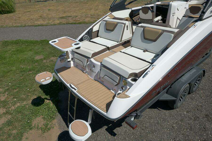 25ft Yamaha Boats Yacht For Sale